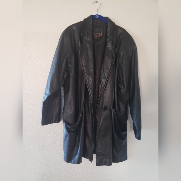 G-III Genuine Leather Jacket with Pockets Collared - Picture 6 of 9